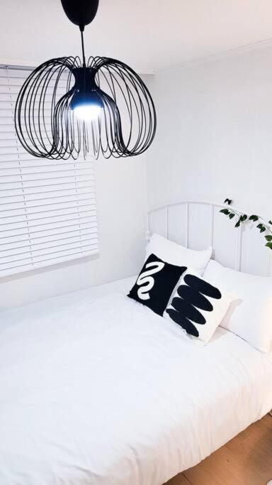 Apartment Cheonho Station 6min #3rooms #familytrip #lotteworld #asanhospital #kspo-dom #lotteworldtower Seoul
